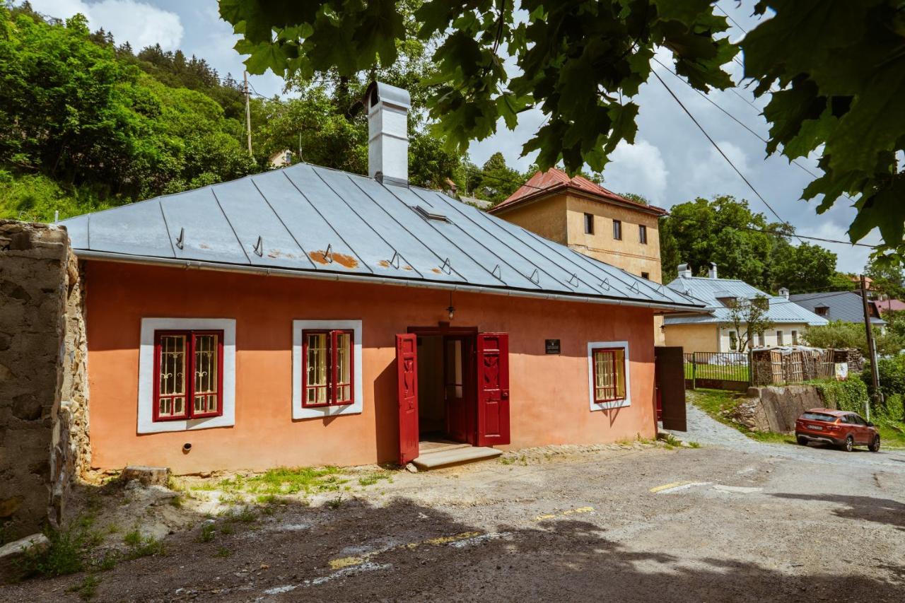 Apartmany Rodny Dom Deza Hoffmanna Banská Štiavnica 外观 照片
